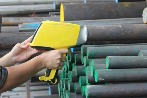 手持式X熒光光譜儀檢測鋼材 /cxyq/20200722131512-FntK7xsCwb9pcpLqdlaaqMMle6Rr.jpg